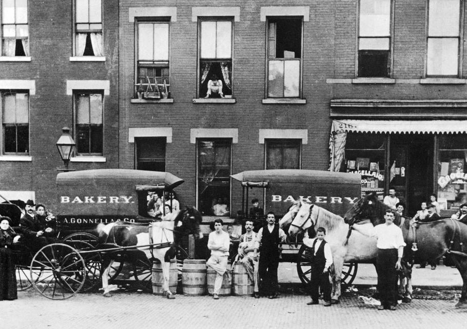 Chicago - Mezzi e dipendenti della panetteria Gonnella di Sangamon St., attorno al 1900