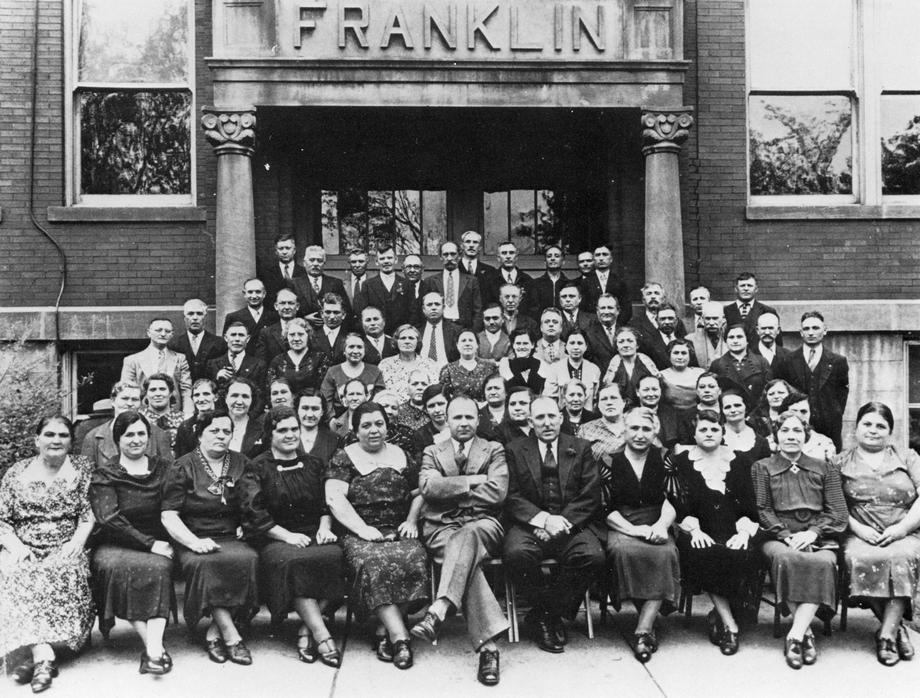 Chicago - Una classe di italiani alla scuola Franklyn, nel 1938